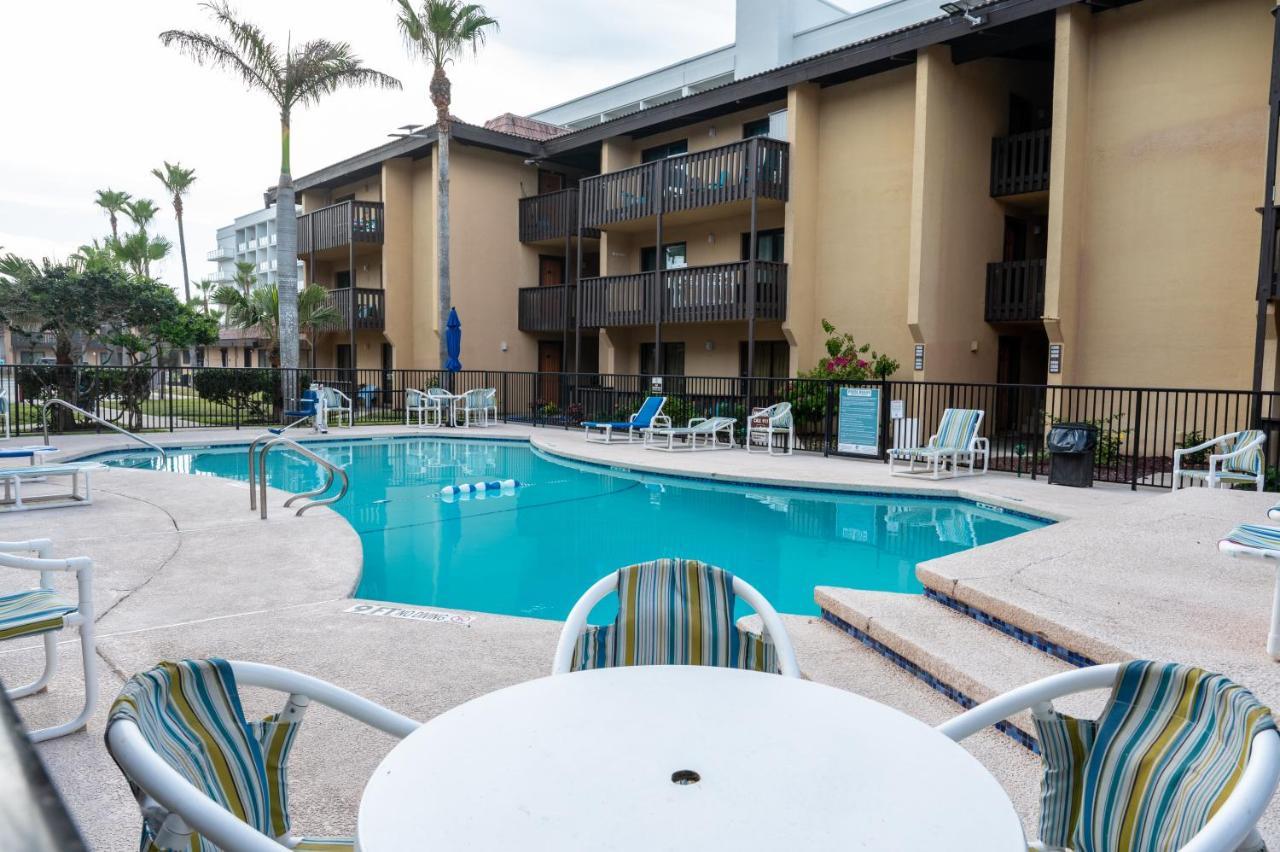 Tiki 133 - Just Steps From The Beach South Padre Island Exterior photo